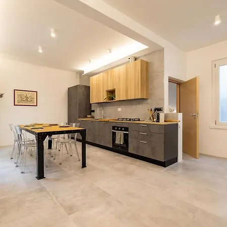 Appartamento Borgo Felix - Authentic Living In Quadraro *